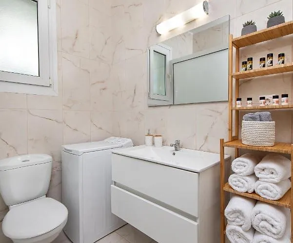 Island Hills * Rhodes City