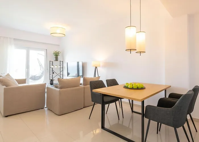 Island Hills * Rhodes City